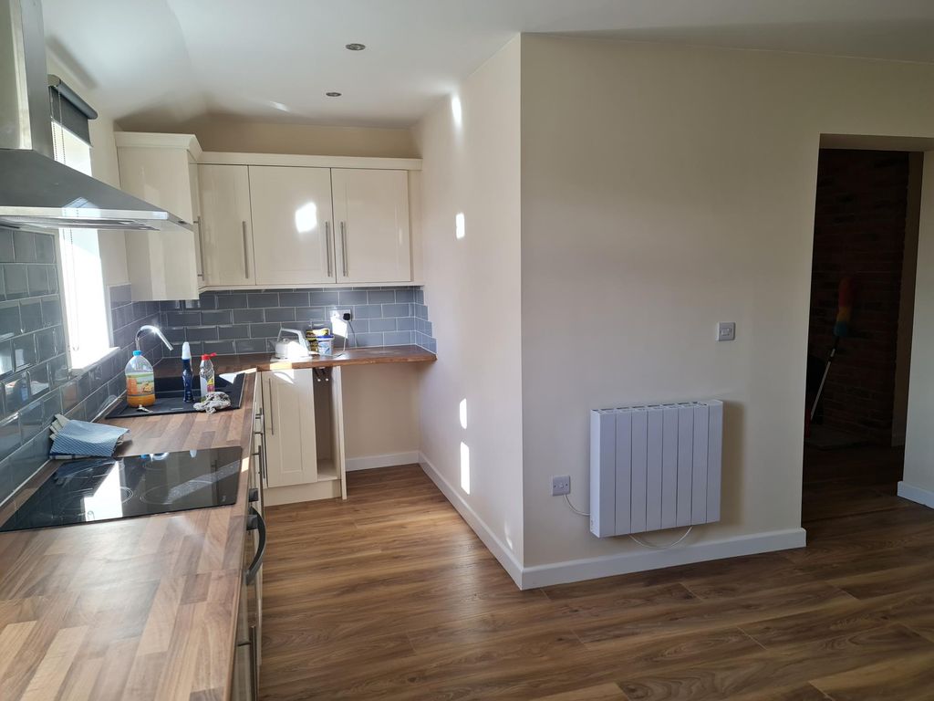 Property photo 3 of 7 Kitchen/Diner