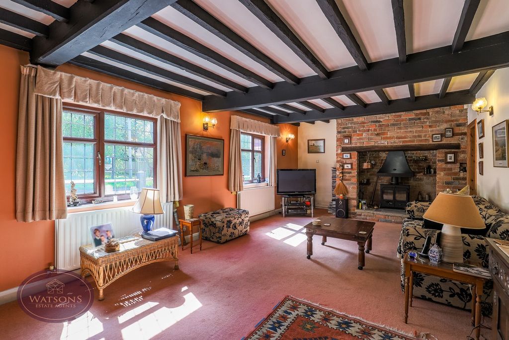 Property photo 2 of 28