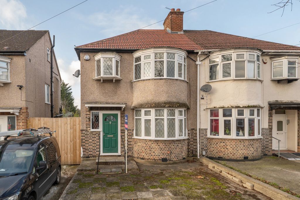 Property photo 1 of 20 1385844-1-694006d...