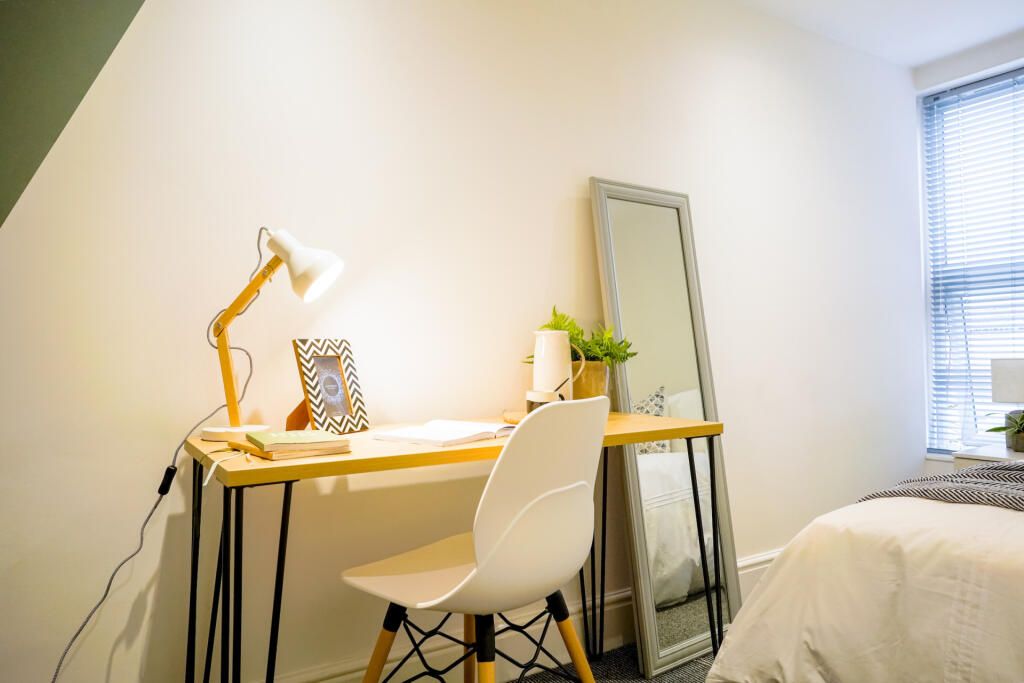 Property photo 2 of 10