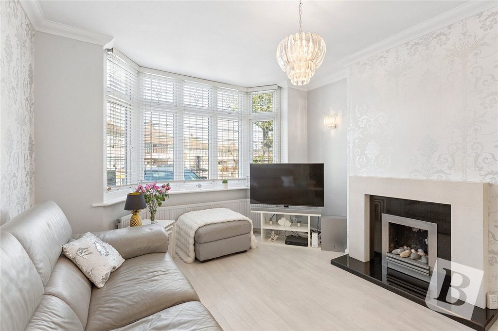 Property photo 2 of 19 Picture No. 14