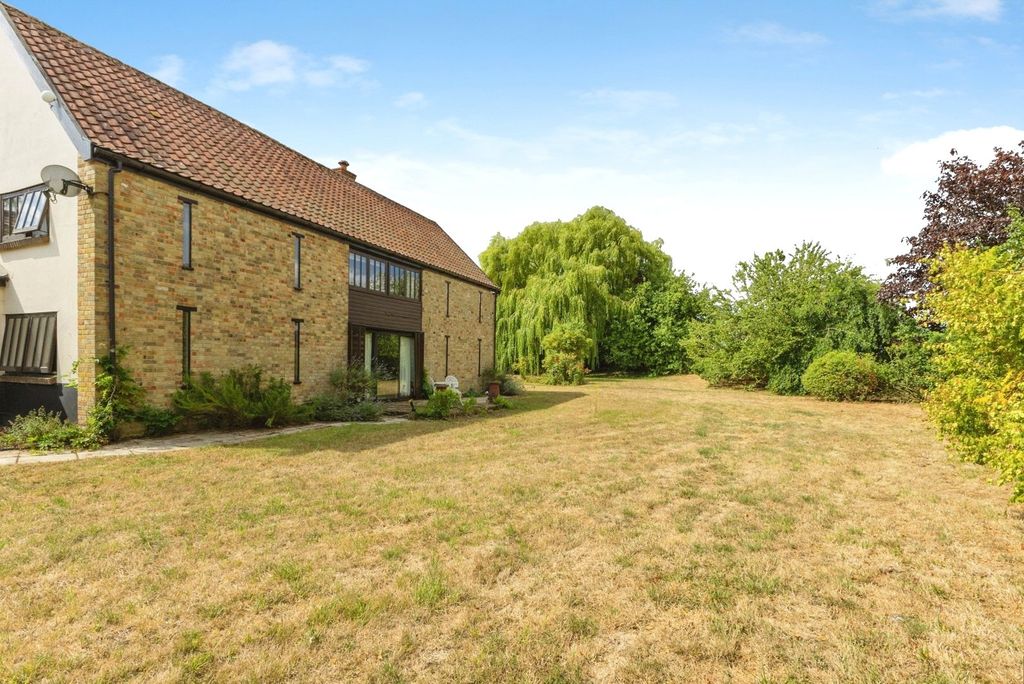 Property photo 2 of 37 Picture No. 42