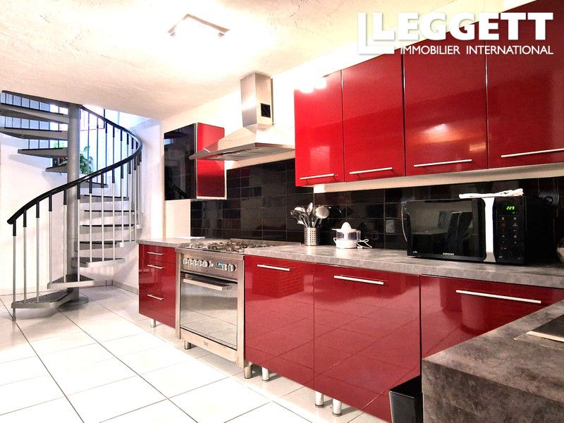 Property photo 3 of 10