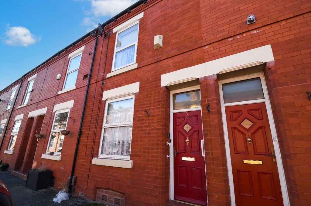 Property photo 3 of 11