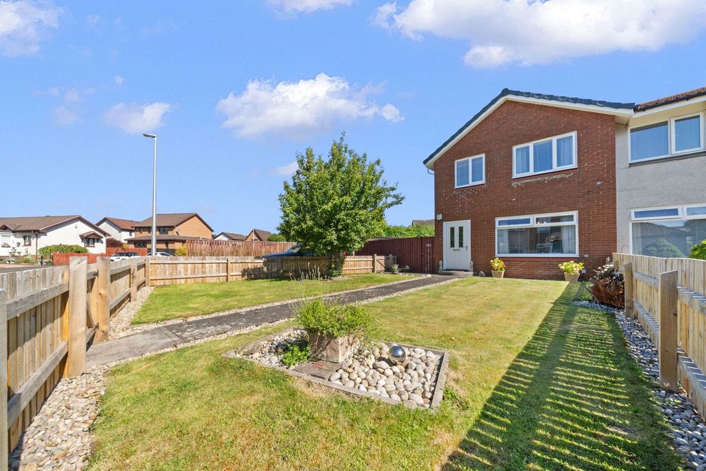 Property photo 1 of 30