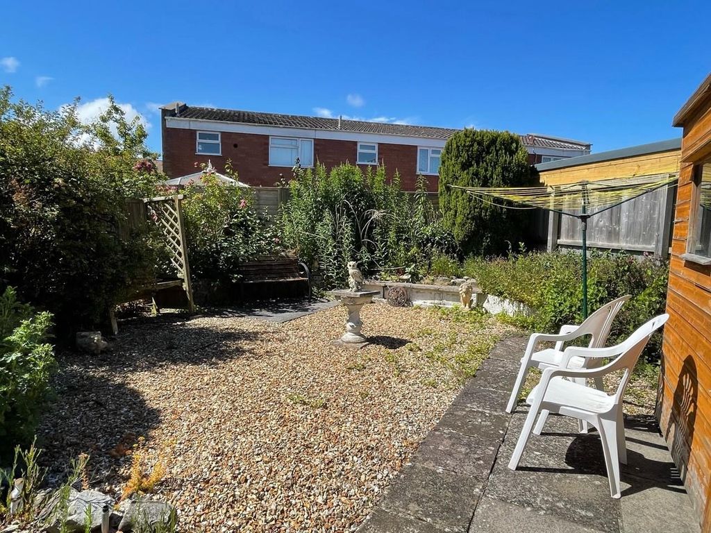Property photo 3 of 16 Garden1.Jpg