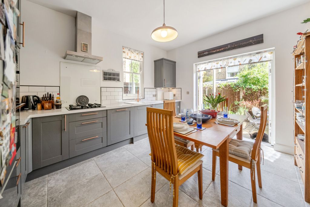 Property photo 3 of 17 1450859-7-69E786B...