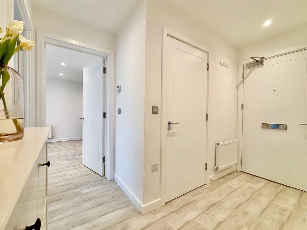 Property photo 2 of 12 Hall.Jpg
