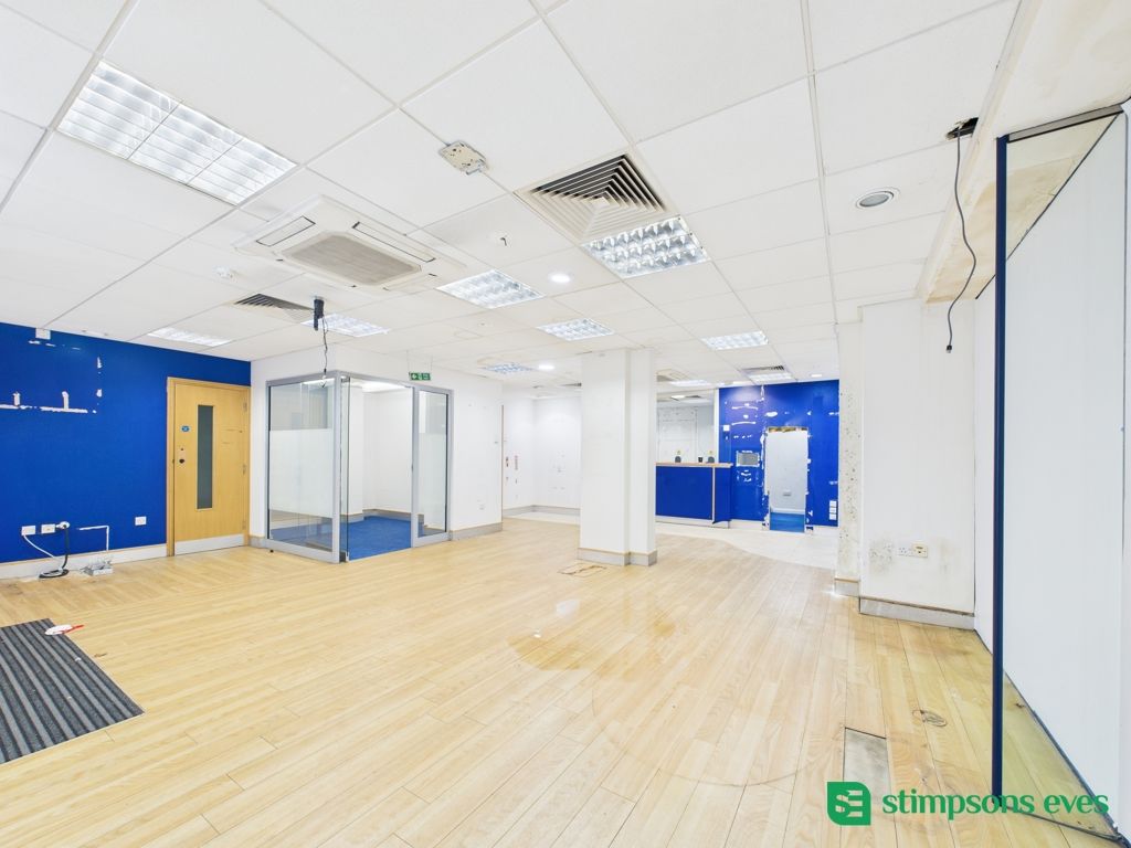 Property photo 3 of 11 Photo 8