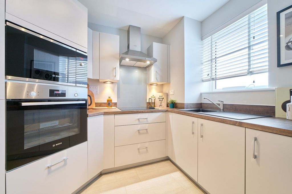 Property photo 3 of 13 Show Home Kitchen
