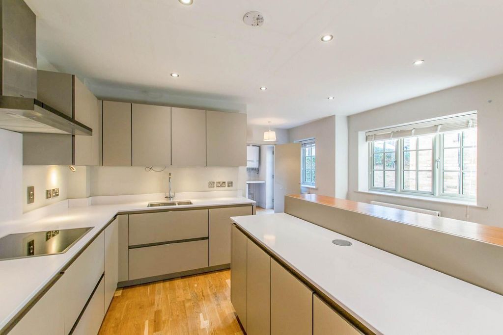 Property photo 3 of 21 Gxrdh_1Oe0Geuaw4Boit3W.Jpg