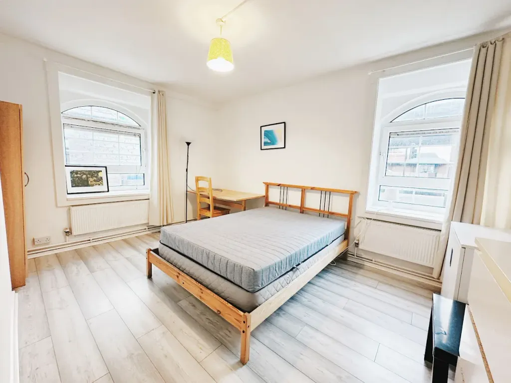 Property photo 1 of 4
