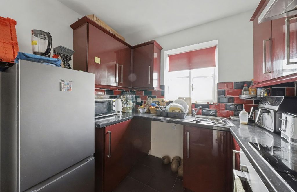 Property photo 2 of 12