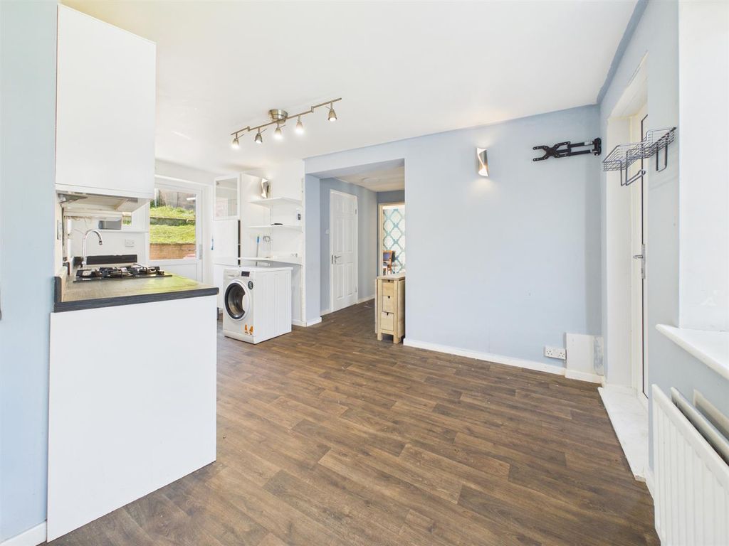 Property photo 2 of 11 Cam05510G0-Pr0199-Still006.Jpg