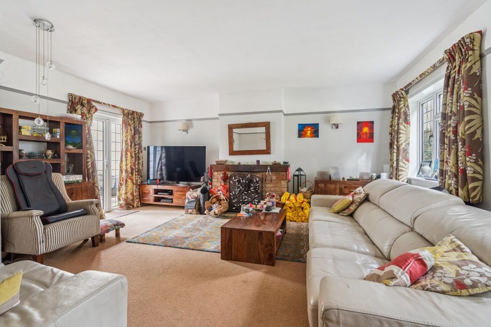 Property photo 2 of 14