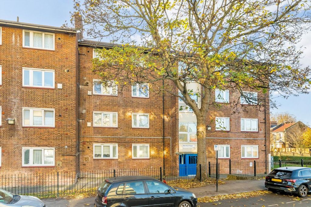 Property photo 1 of 8