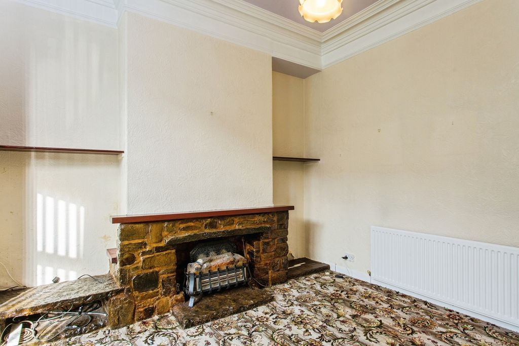 Property photo 3 of 11 Photo