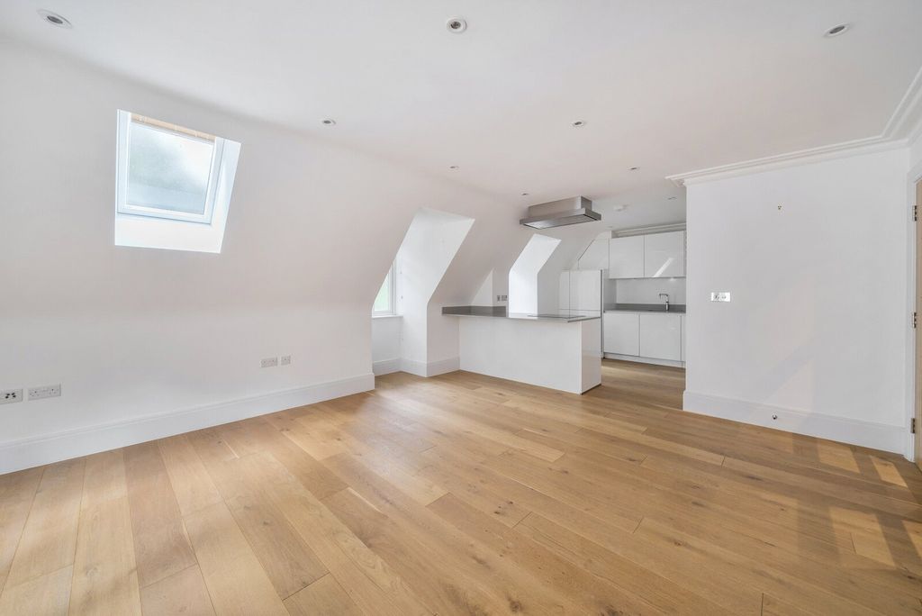 Property photo 3 of 11 Picture No. 09