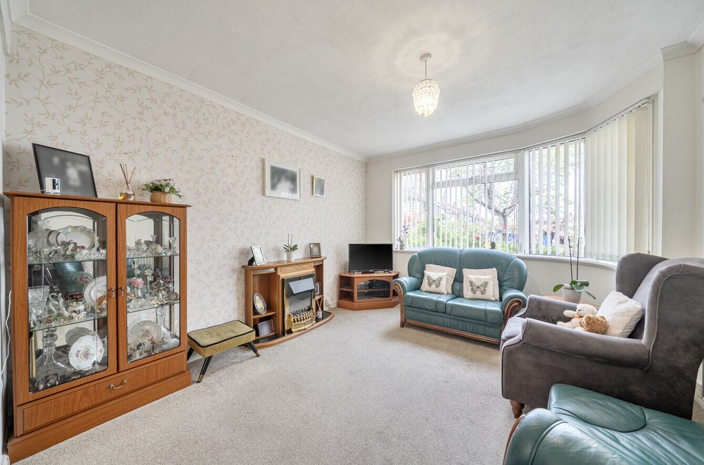 Property photo 2 of 16 Reception Room