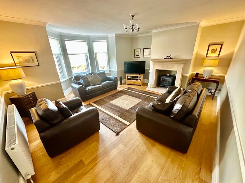 Property photo 2 of 38 Photo 41