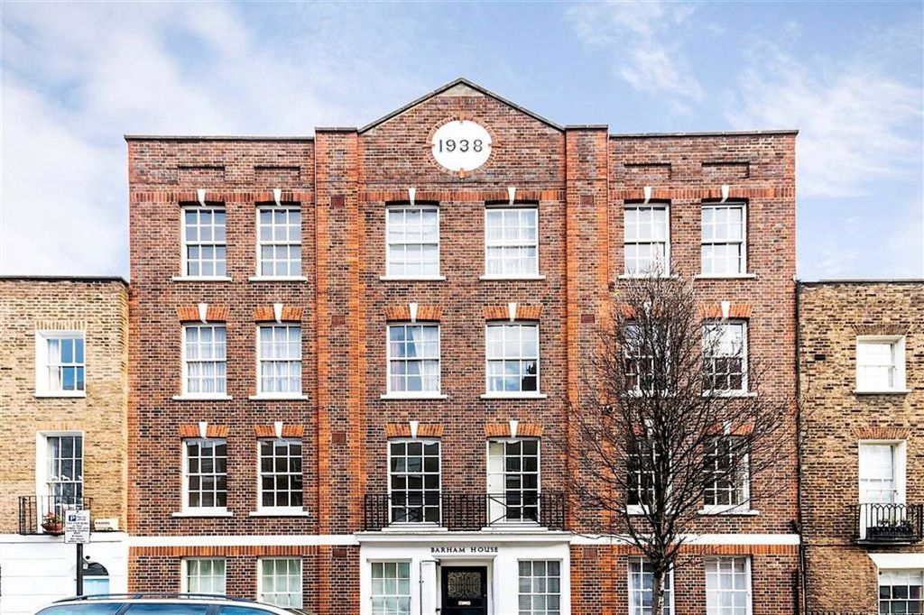 Property photo 1 of 5