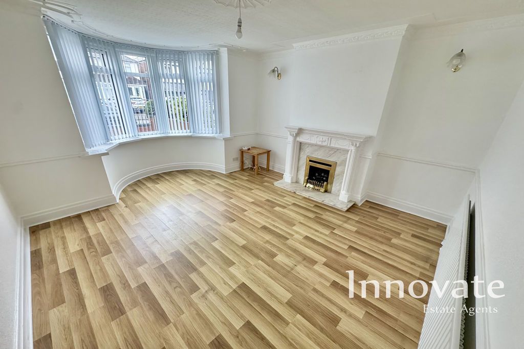 Property photo 2 of 11 Photo 2