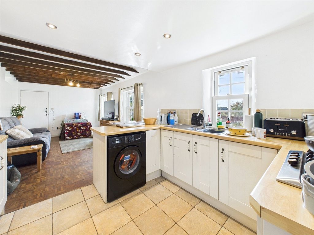 Property photo 3 of 13 Picture No. 01