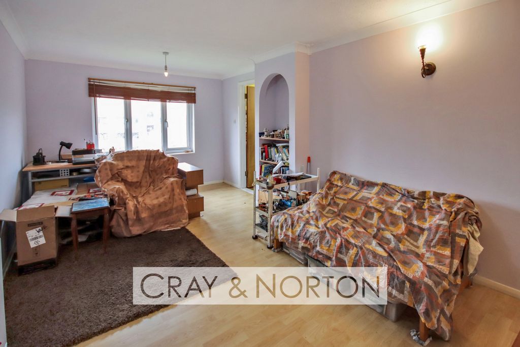 Property photo 3 of 8 Photo 2