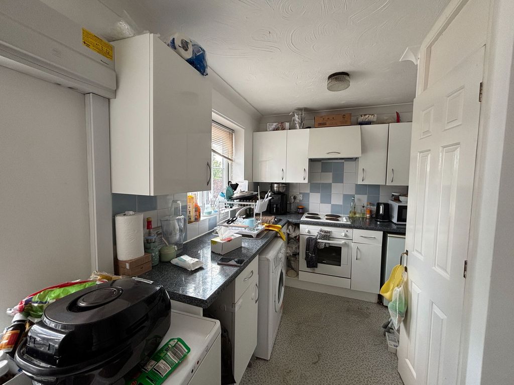 Property photo 3 of 5