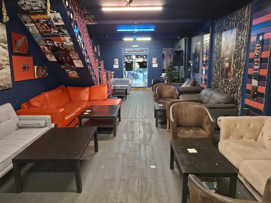 Property photo 3 of 7 Photo 2