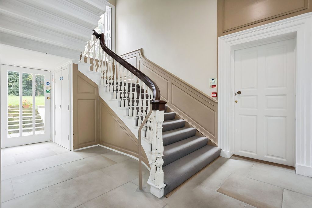 Property photo 2 of 15 Ef6cd50d-36 20st 20Mary 27S 20Gate 20- 20015