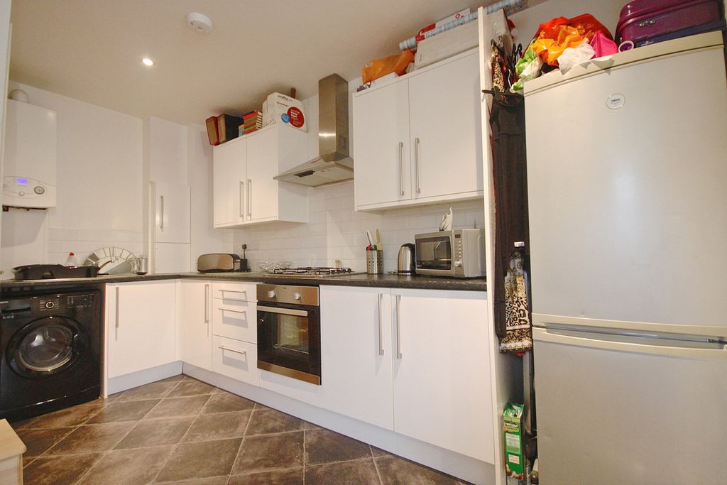 Property photo 1 of 3