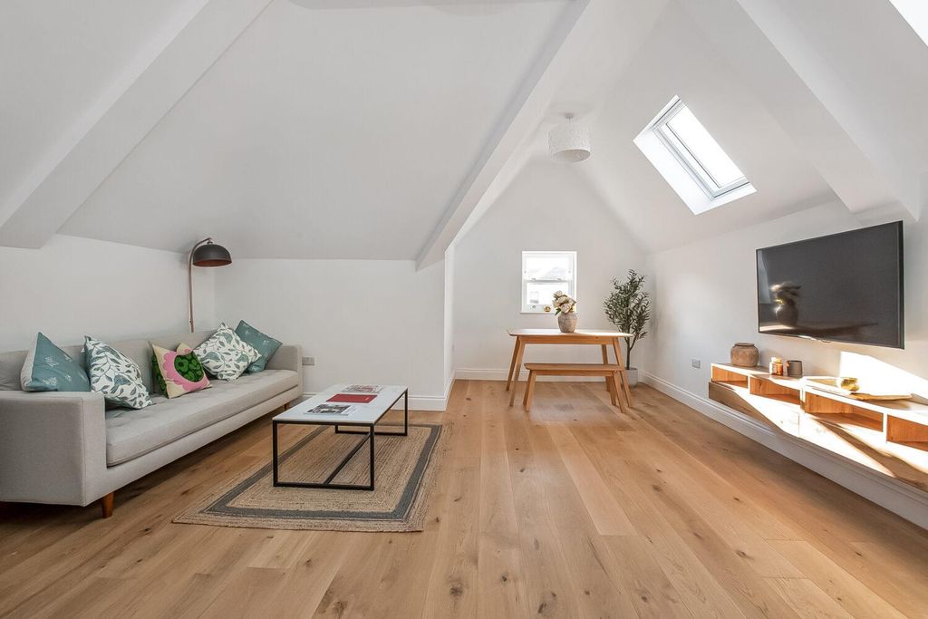 Property photo 3 of 15 R2A1317-1500x1000.Jpg