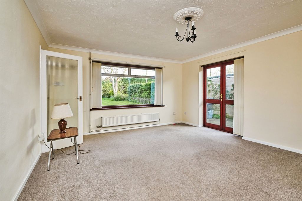 Property photo 3 of 14