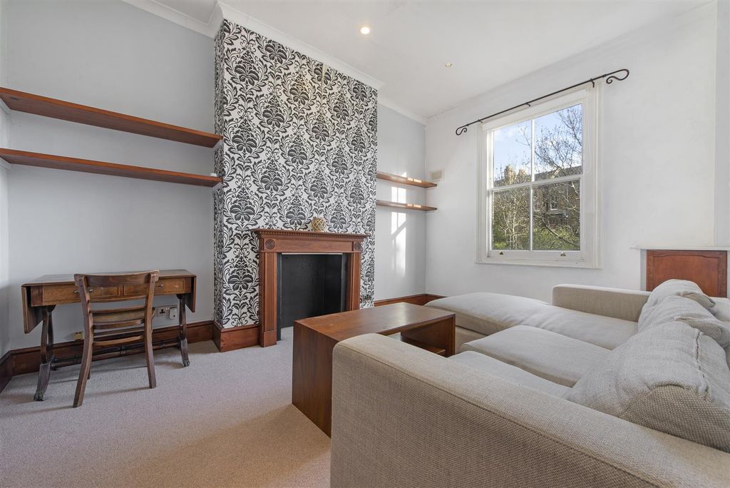 Property photo 3 of 11 54268 Hi Res (5).Jpg