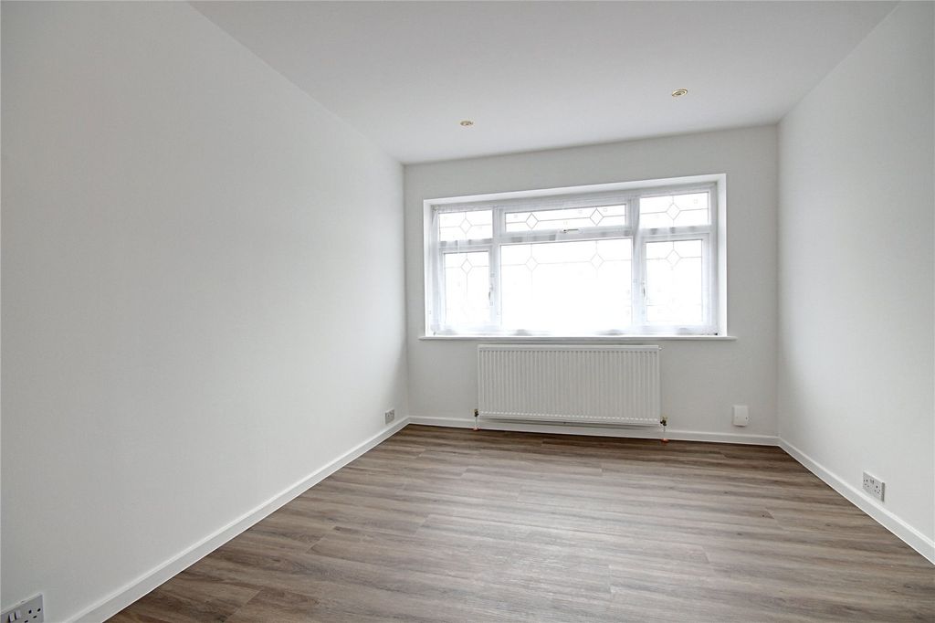 Property photo 3 of 14 Picture No. 13