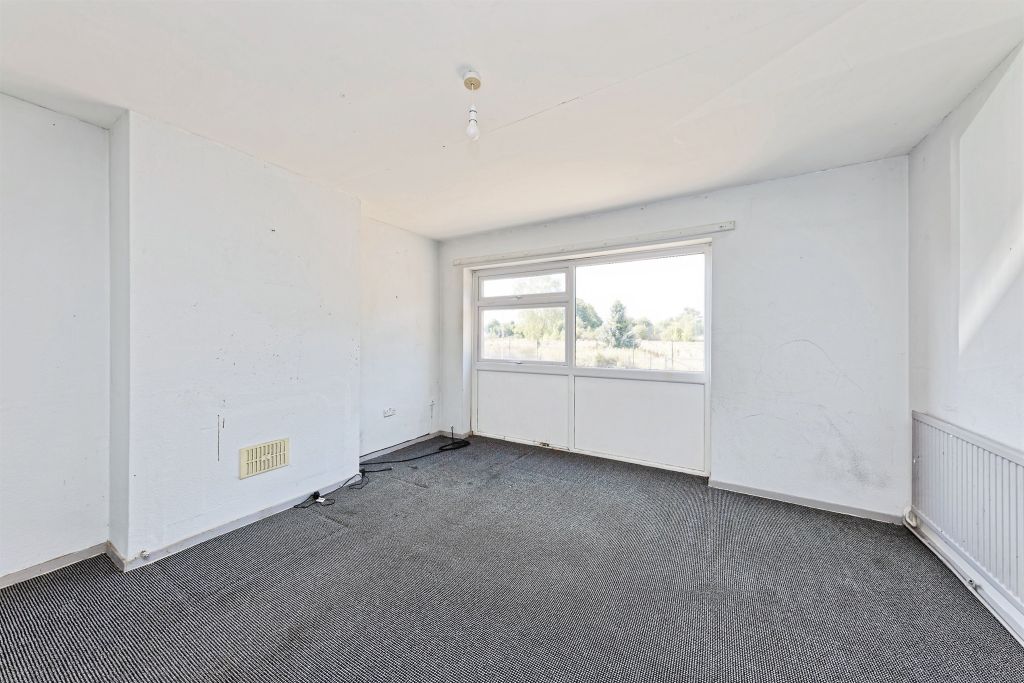Property photo 3 of 26