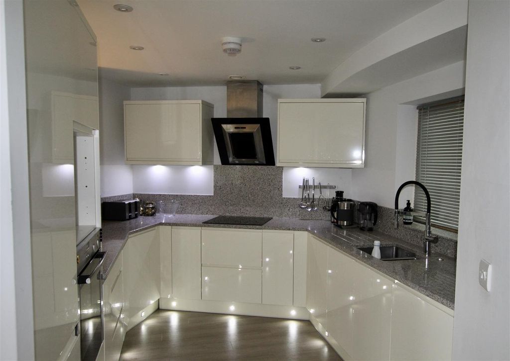 Property photo 2 of 11 Picture No. 04
