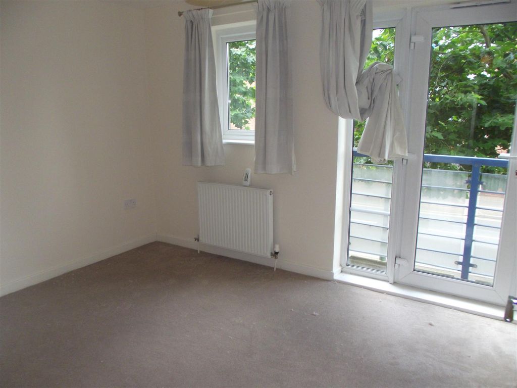 Property photo 3 of 5