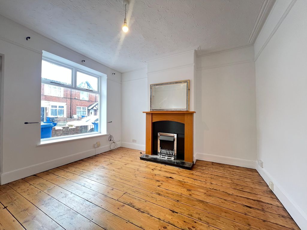 Property photo 2 of 11 Image