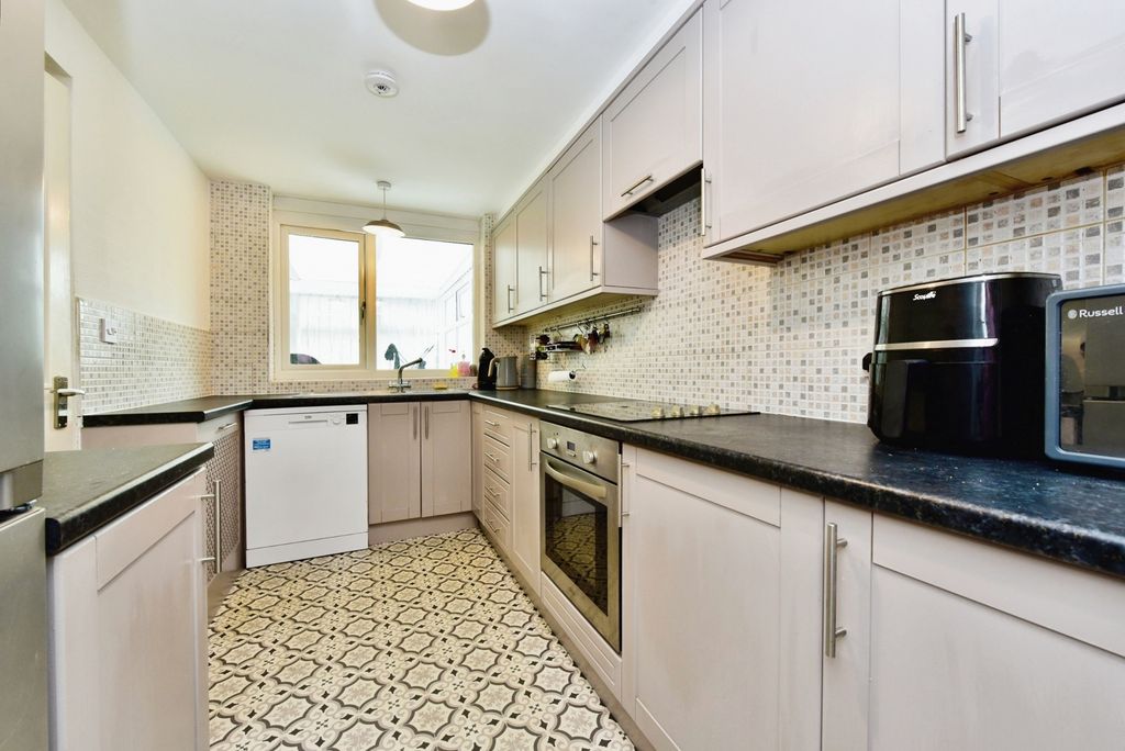 Property photo 1 of 18 Photo