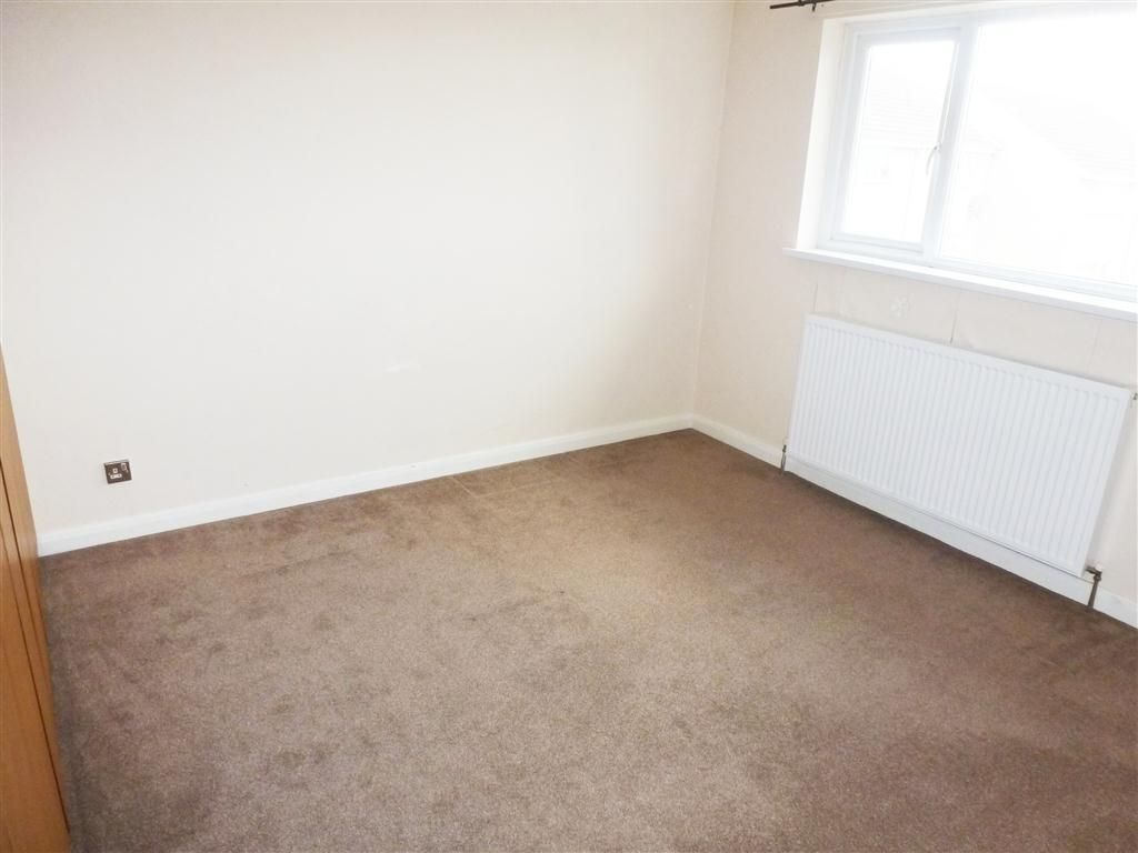 Property photo 3 of 6 Bedroom