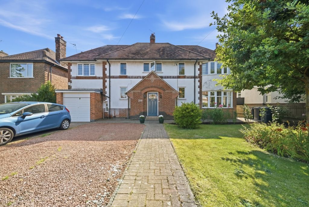 Property photo 1 of 25 Picture No. 10