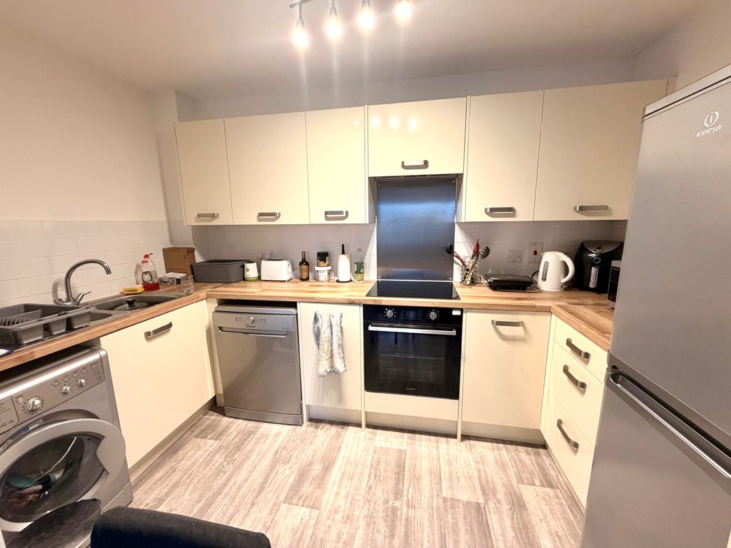 Property photo 3 of 5