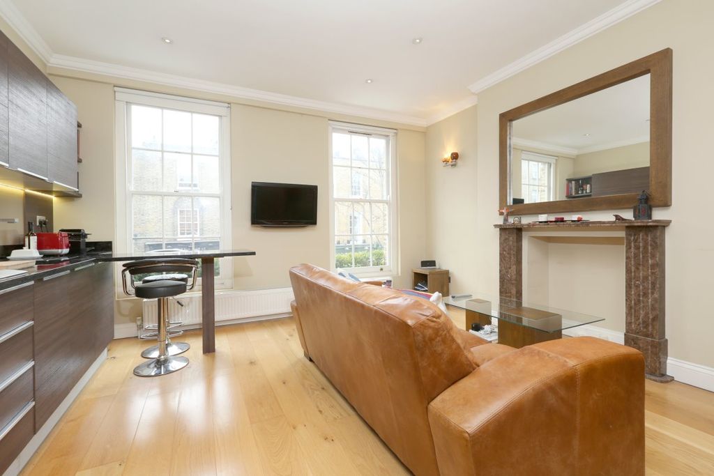 Property photo 2 of 8