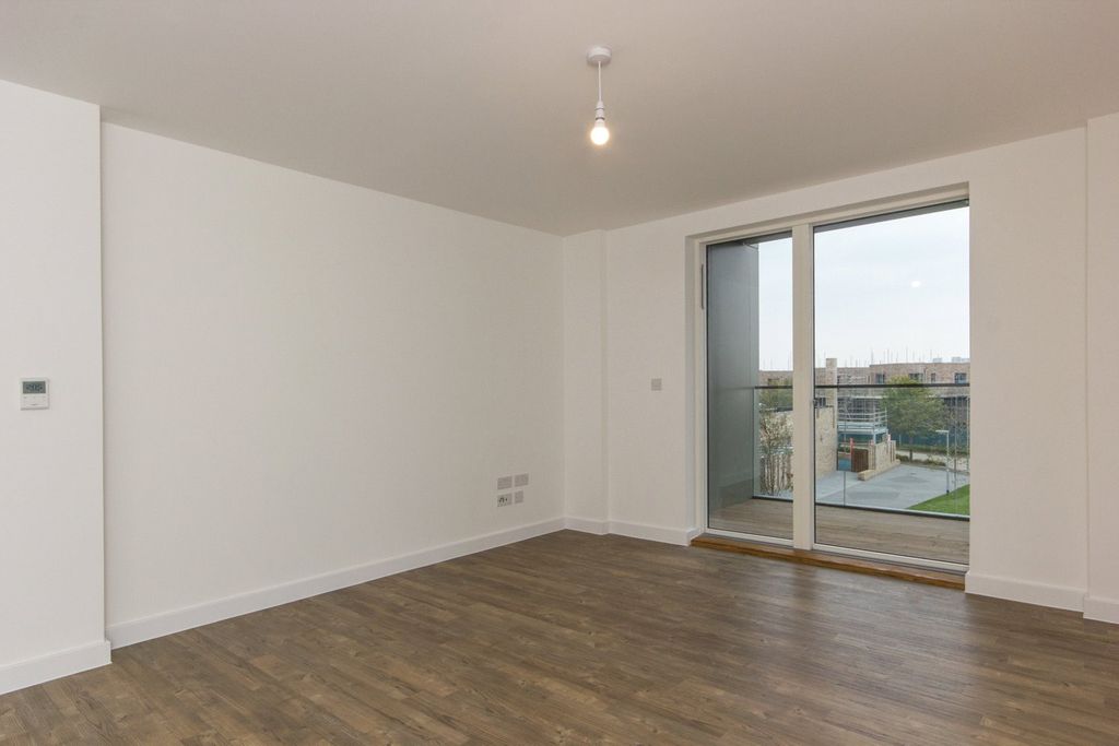 Property photo 3 of 7 Picture No. 02