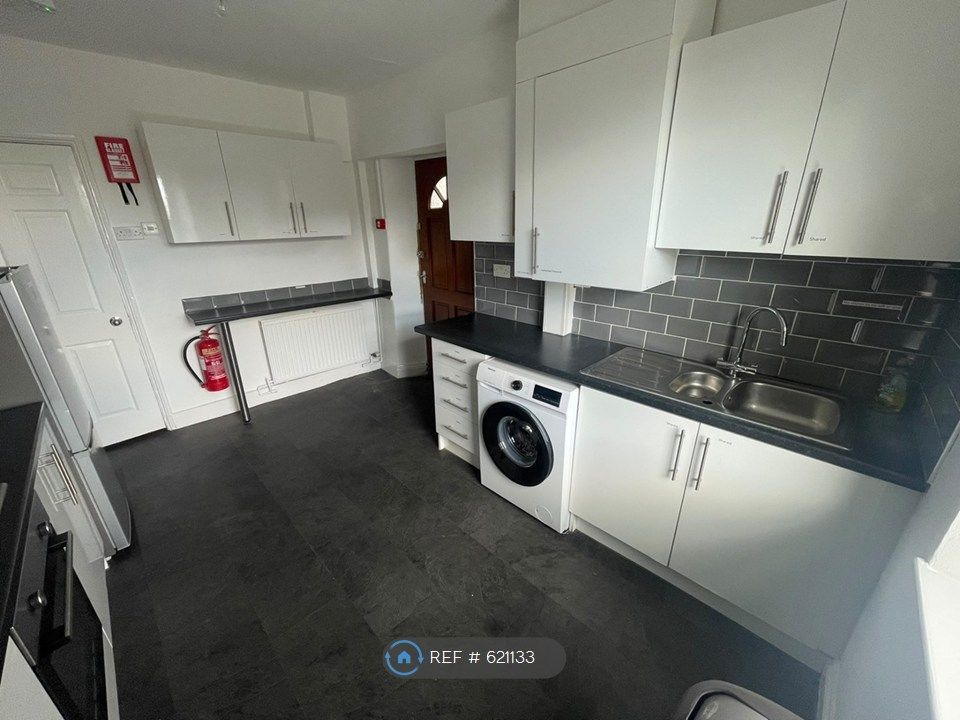 Property photo 3 of 24
