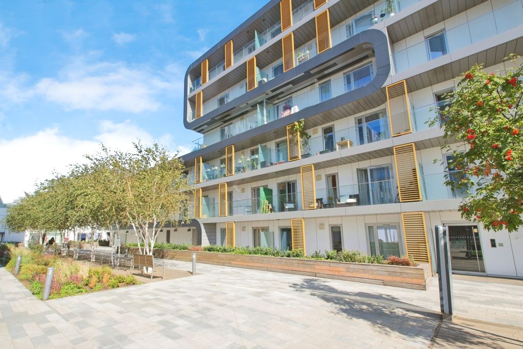 Property photo 1 of 17 Photo