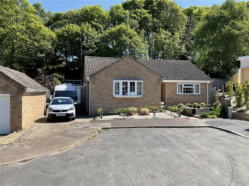 Property photo 1 of 18 Picture No. 23