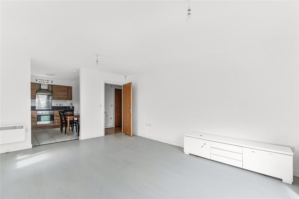 Property photo 3 of 13 Picture No. 11